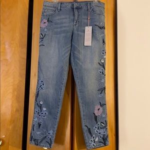 NWT embroidered Laurie Felt jeans